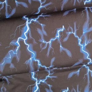 French Terry bliksem stof zwarte tricot met blauwe bliksemprint Bestel Bij Makoma Stoffen webwinkel Drenthe