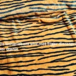 Zachte imitatiebont stof met Tijger dierenprint Donker oranje geschikt voor kleding, voering en woondecoratie