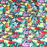 Digitaal tricotstof tropisch – kleurrijke zomerprint met flamingo’s, fruit en bloemen